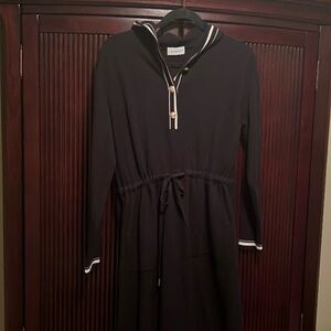 Long draw strong comfortable dress. Great winter piece